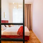 Crystal House - Loftaffair Collection Appartamento