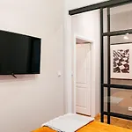 Crystal House - Loftaffair Collection Daire *
