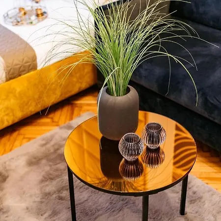 Crystal House - Loftaffair Collection