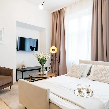 Crystal House - Loftaffair Collection Apartment *