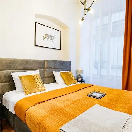 Crystal House - Loftaffair Collection Apartment *