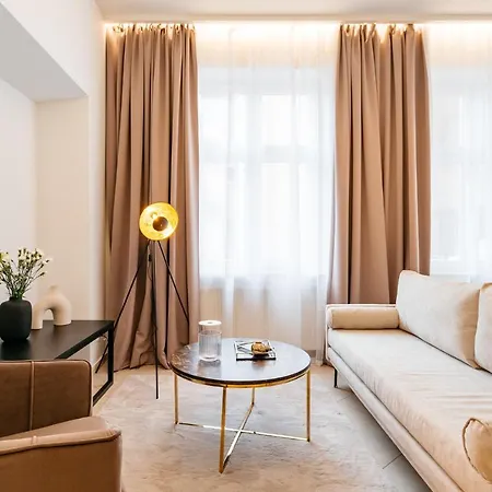 Daire Crystal House - Loftaffair Collection