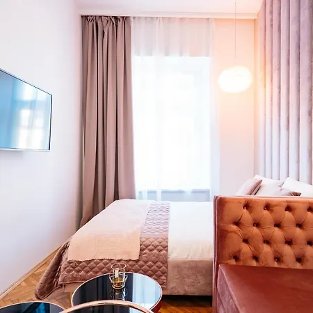 Crystal House - Loftaffair Collection Apartment *