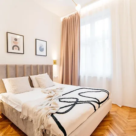 Crystal House - Loftaffair Collection Apartment *