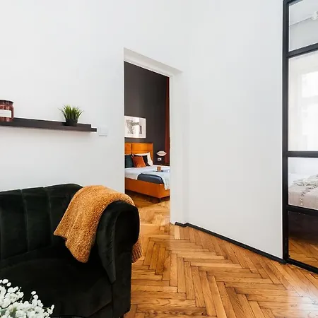 Daire Crystal House - Loftaffair Collection *