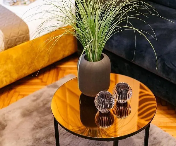 Crystal House - Loftaffair Collection