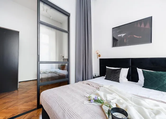 Crystal House - Loftaffair Collection