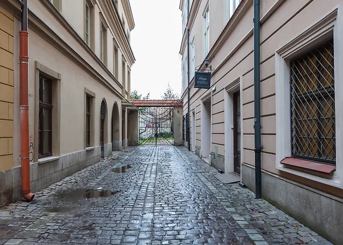 Crystal House - Loftaffair Collection