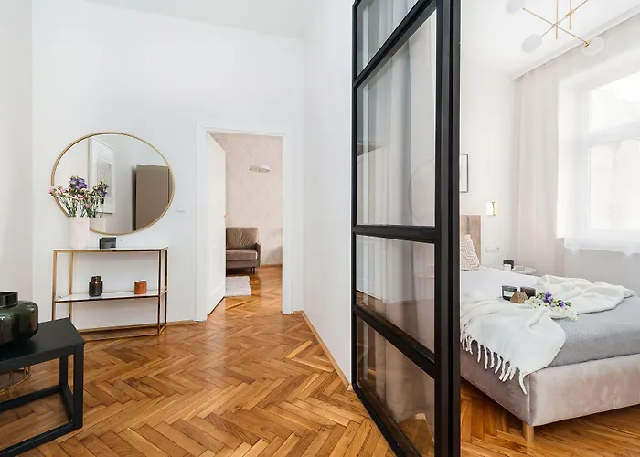 Crystal House - Loftaffair Collection Apartment