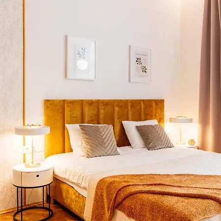 Crystal House - Loftaffair Collection